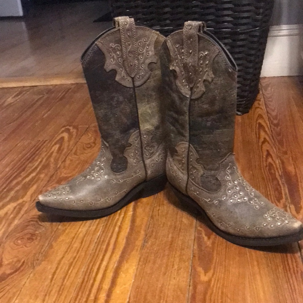 Bling cowboy boots